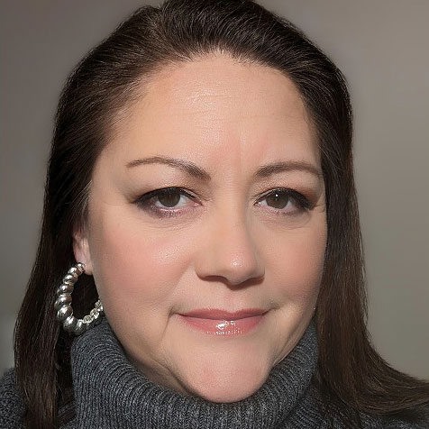 Headshot of Maria Peña, president of NAHJ Bay Area chapter.